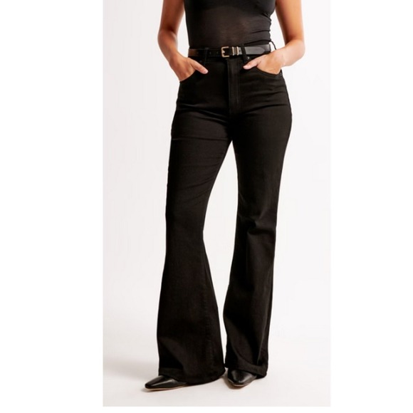 Abercrombie & Fitch The Flare Ultra High Rise Black Denim Jeans Size 33 - Picture 1 of 6